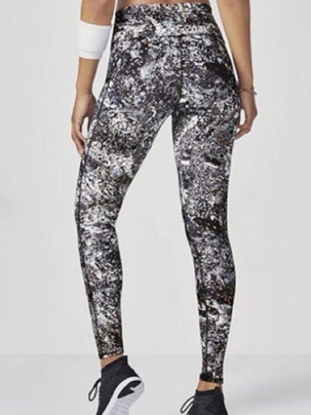 Fabletics Splatter 7/8 Leggings